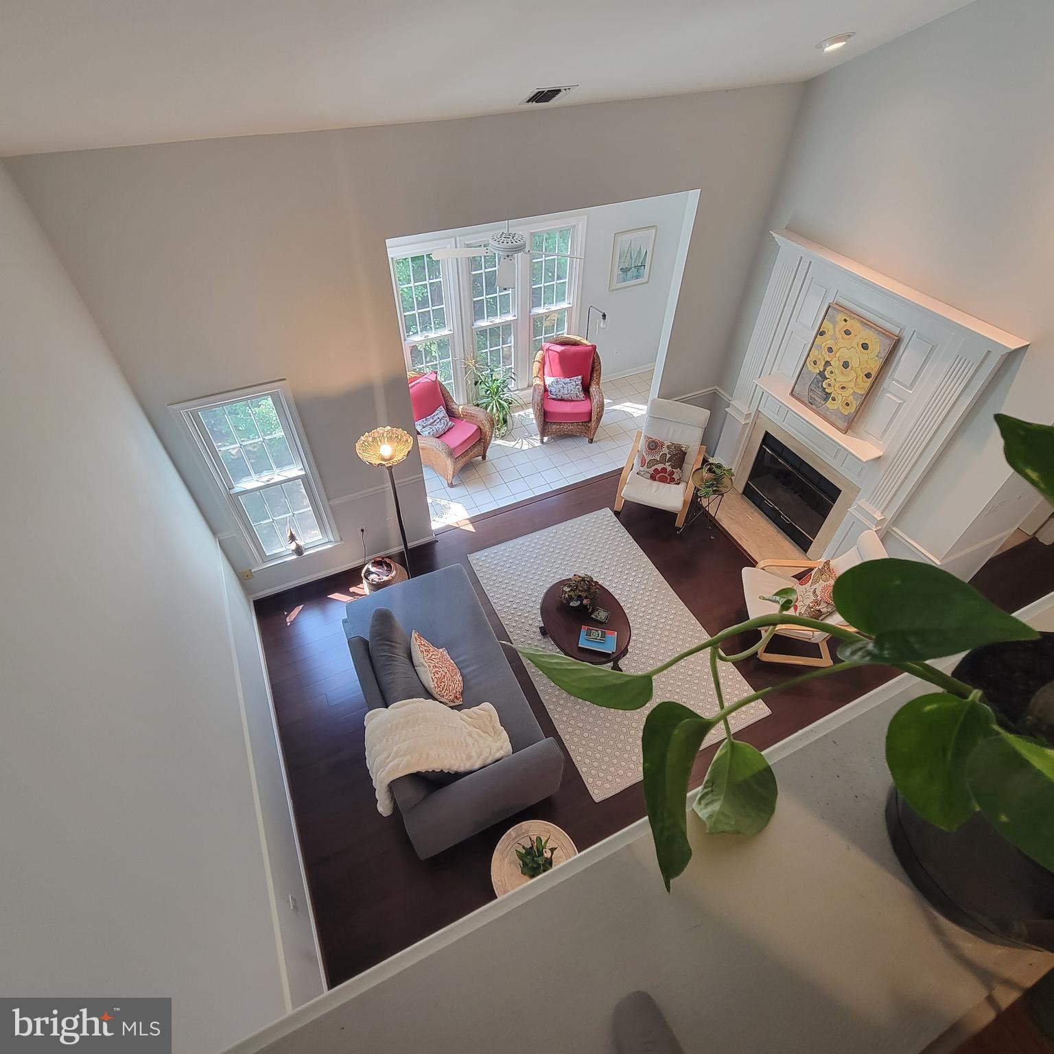 2710 SUMMERVIEW WAY 302