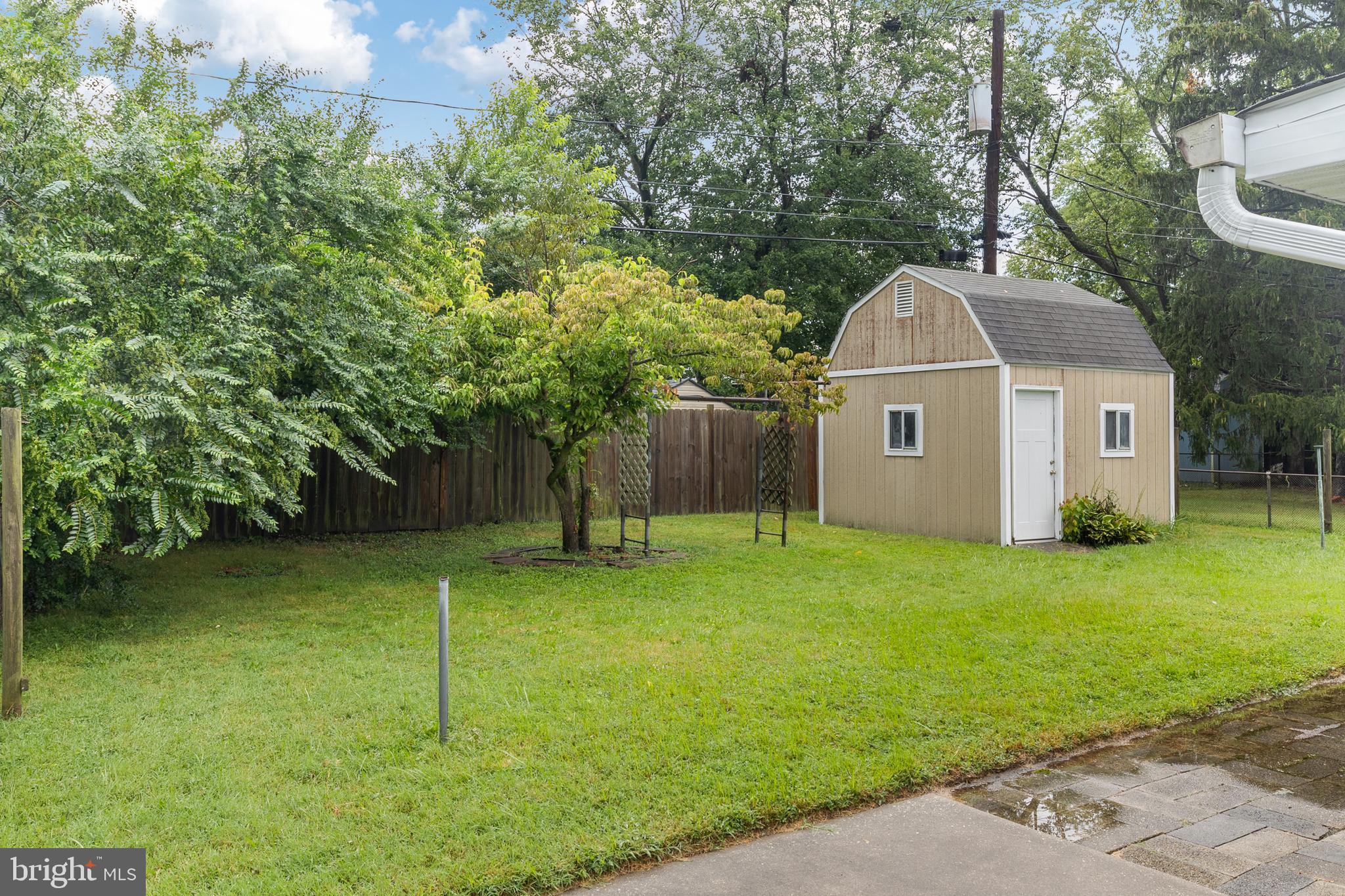 1125 Wynbrook Rd