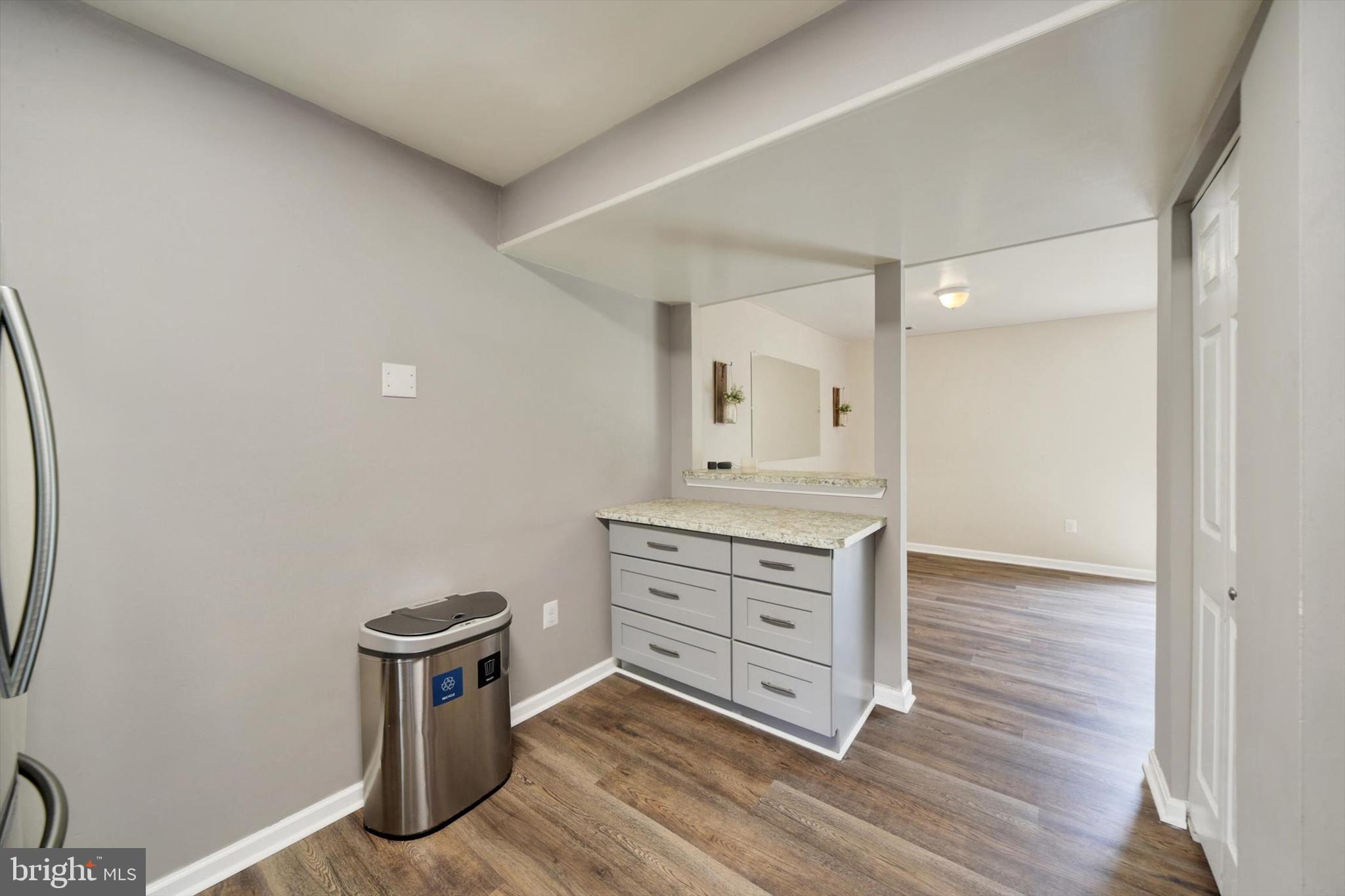 281 Ternwing Dr