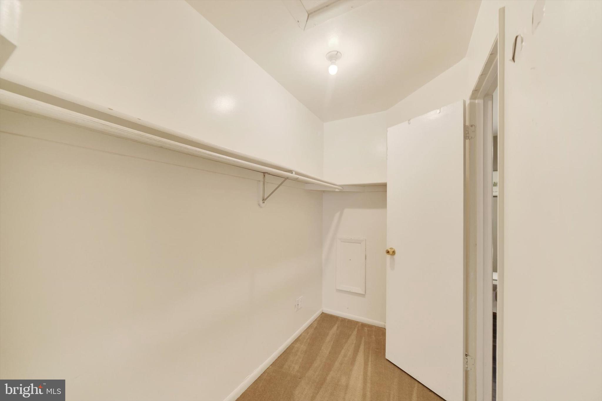 281 Ternwing Dr