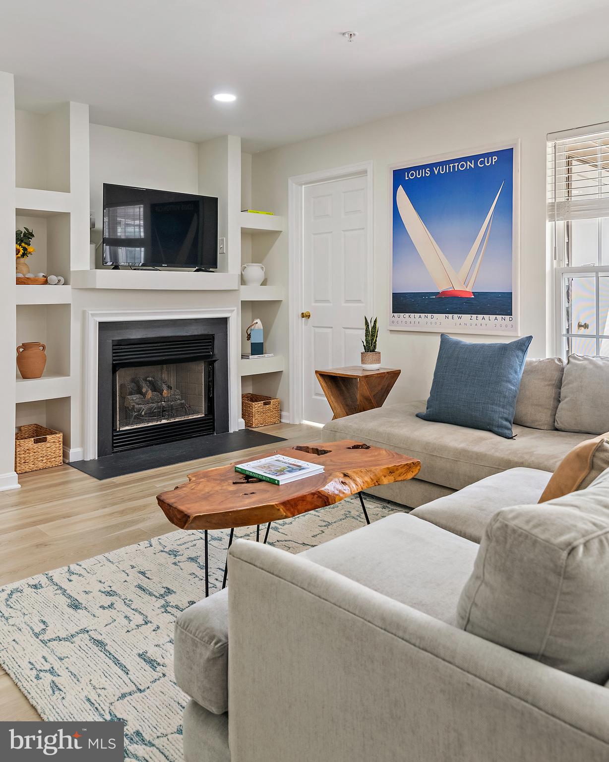 2026 GOV THOMAS BLADEN WAY 203