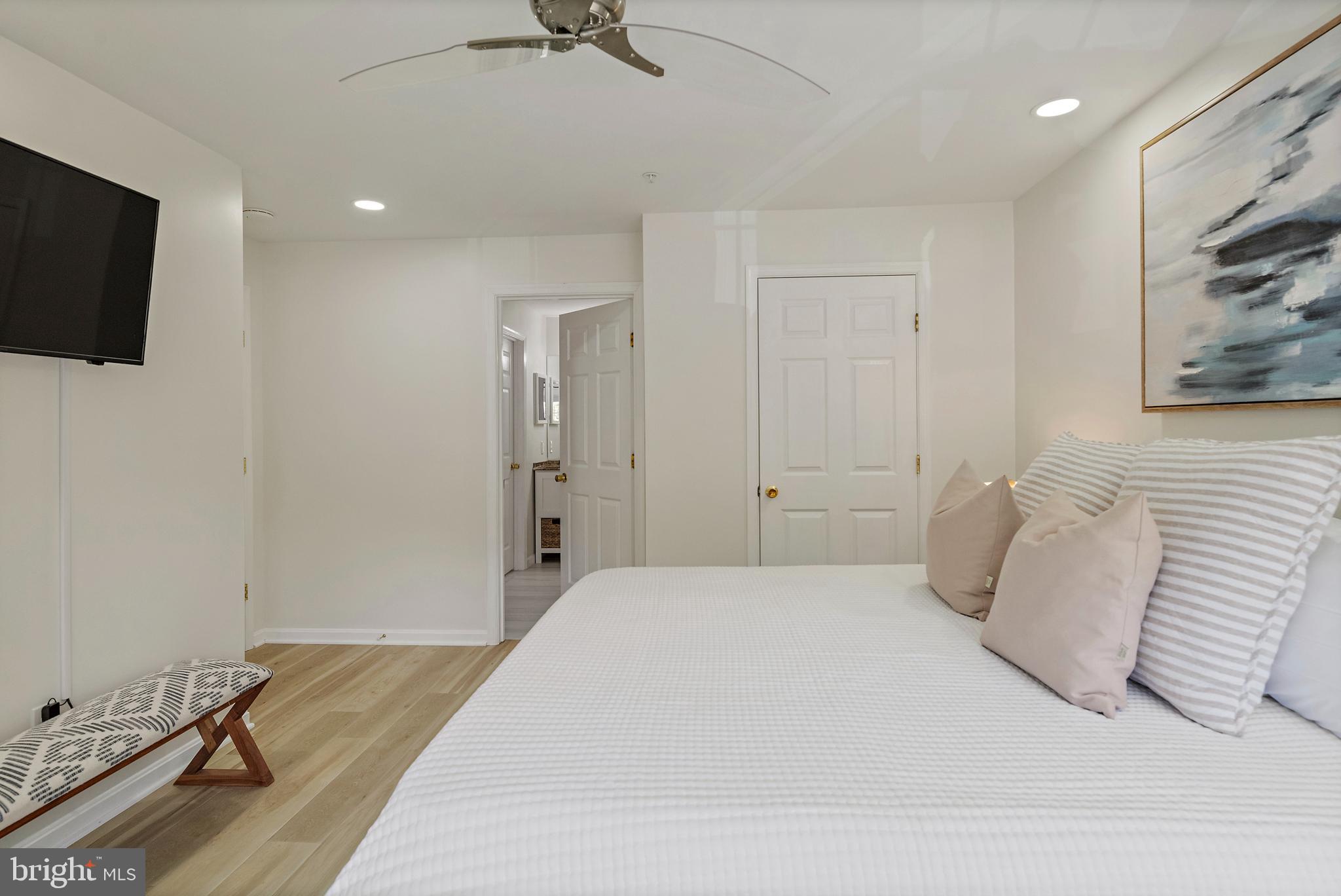 2026 GOV THOMAS BLADEN WAY 203