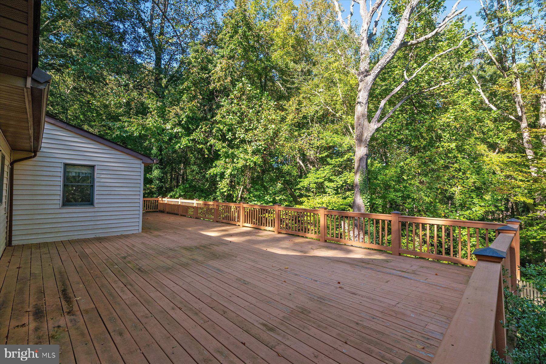 1496 RIVER ROAD