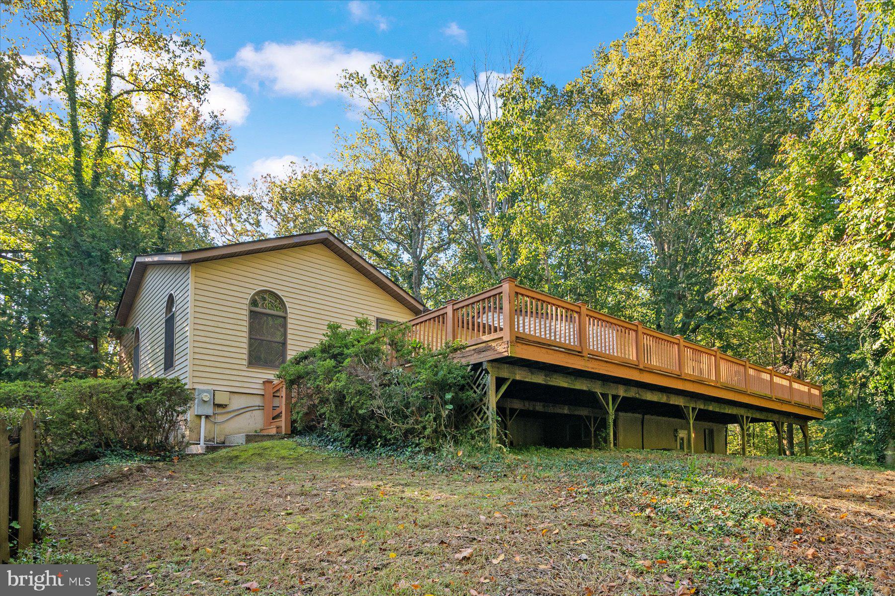 1496 RIVER ROAD