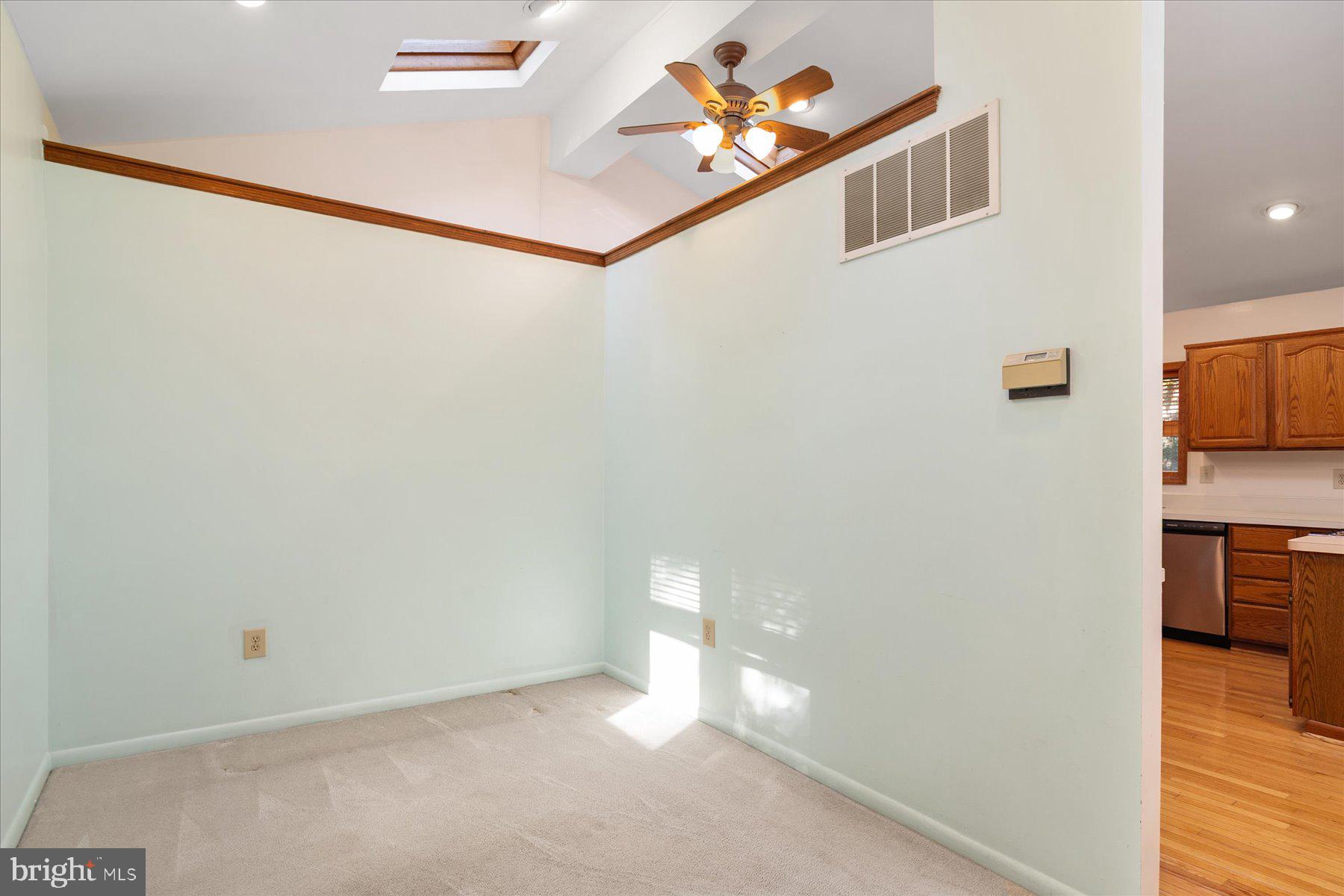 1496 RIVER ROAD