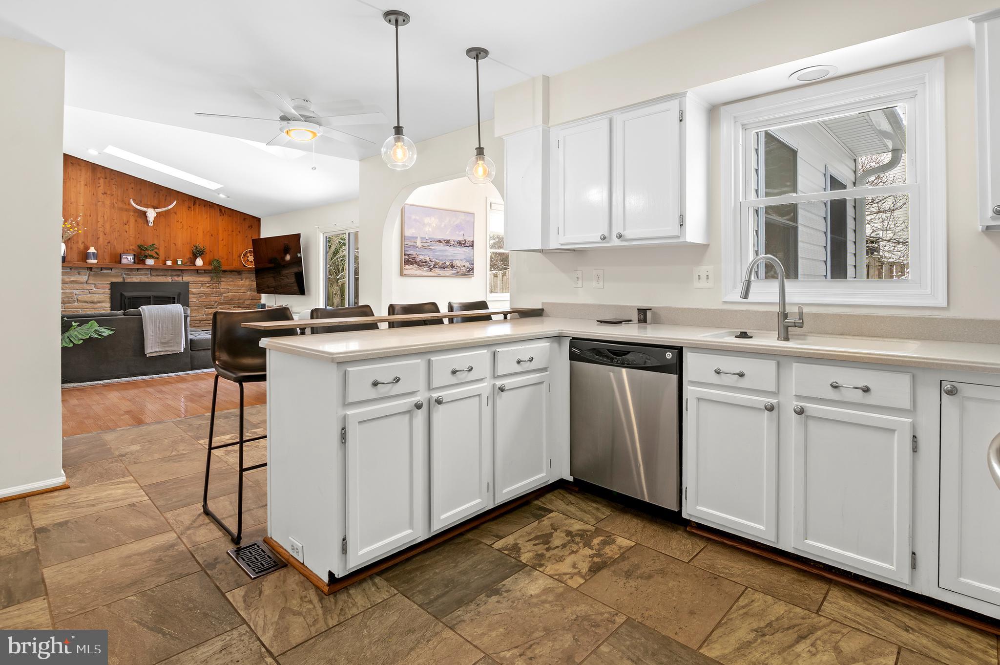 202 AUTUMN LEAF PLACE