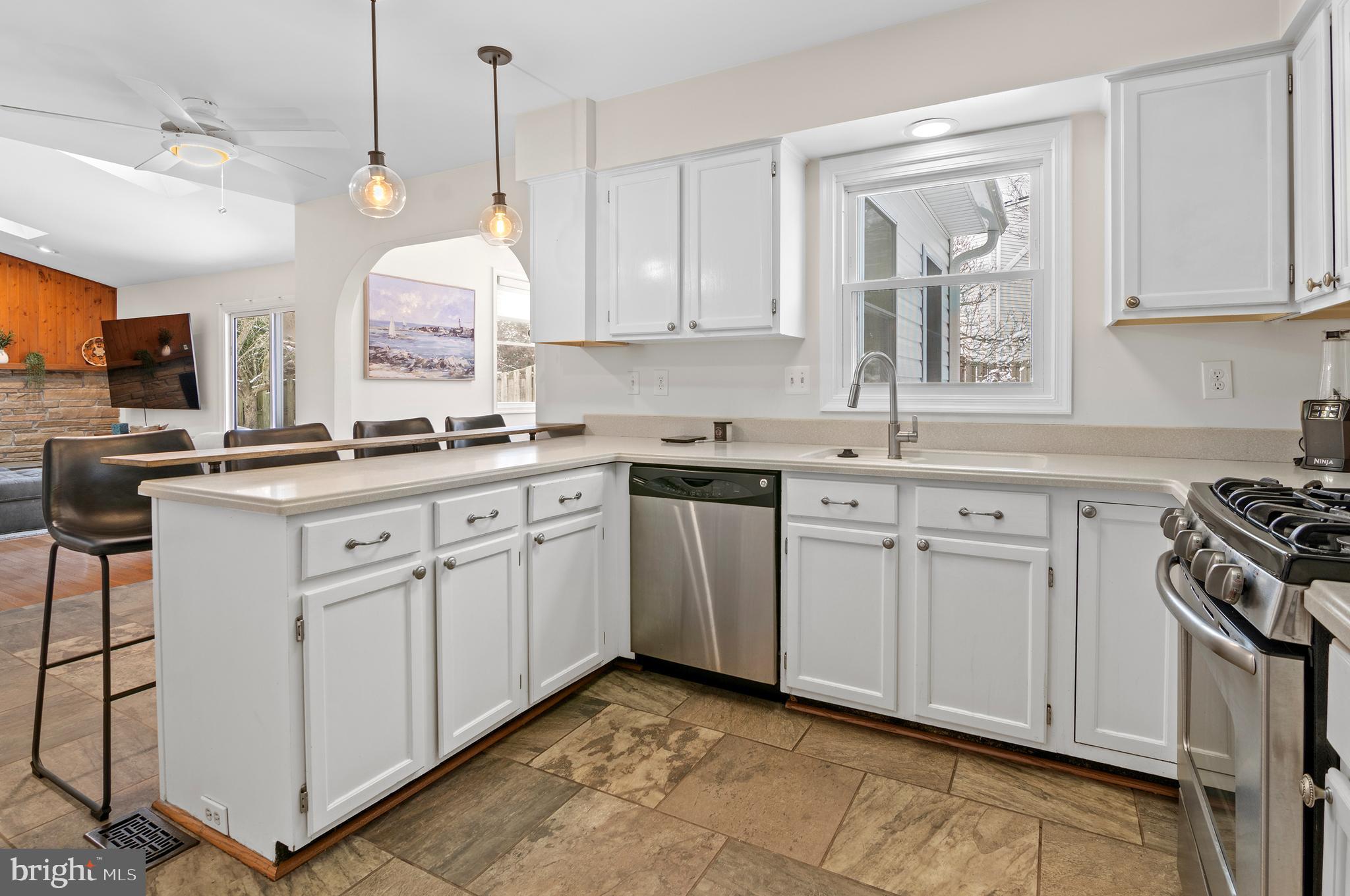 202 AUTUMN LEAF PLACE