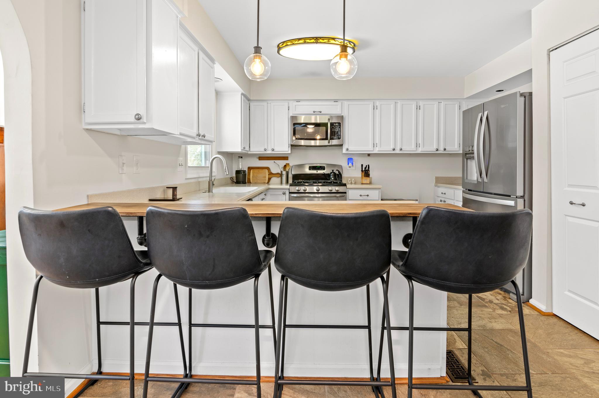 202 AUTUMN LEAF PLACE