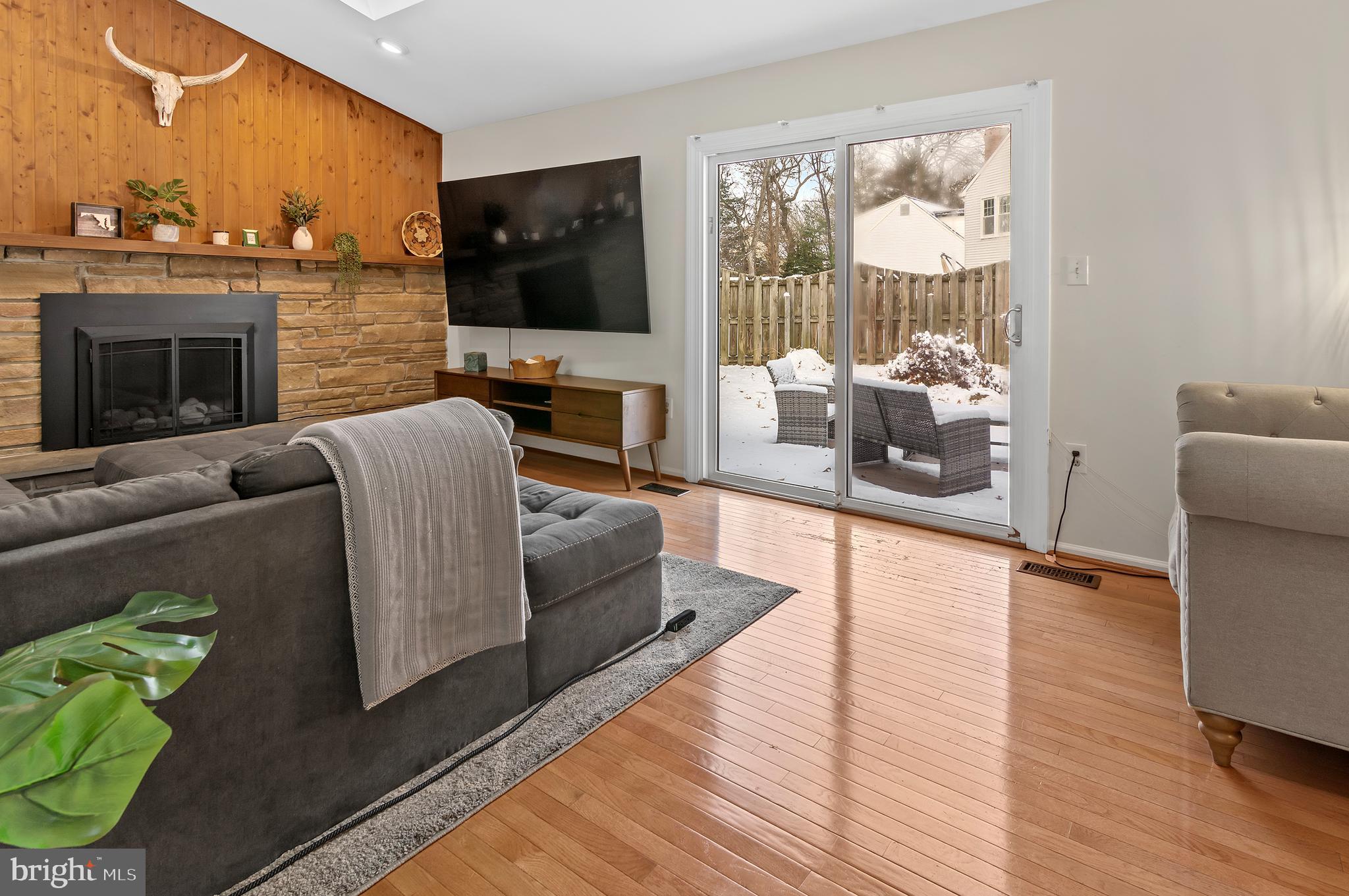 202 AUTUMN LEAF PLACE