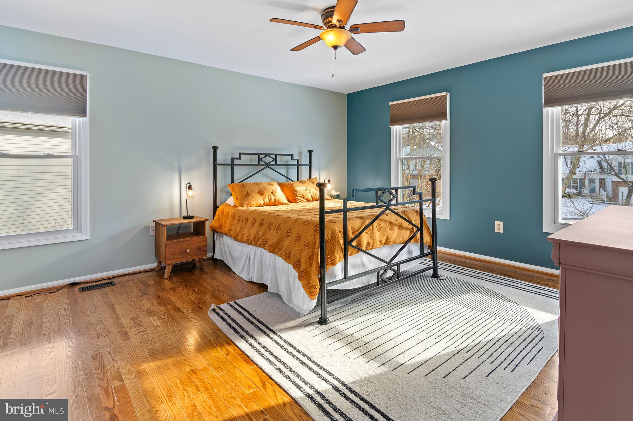 202 AUTUMN LEAF PLACE