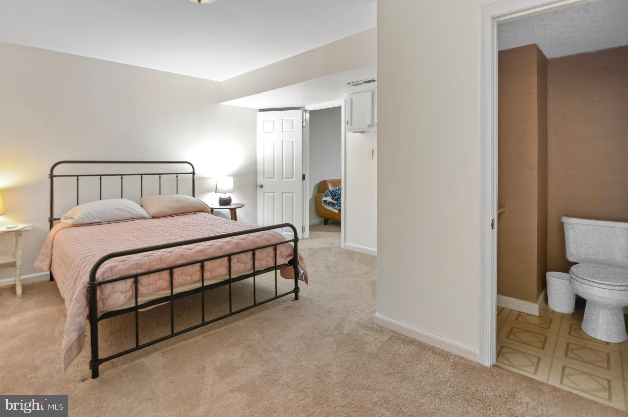 202 AUTUMN LEAF PLACE