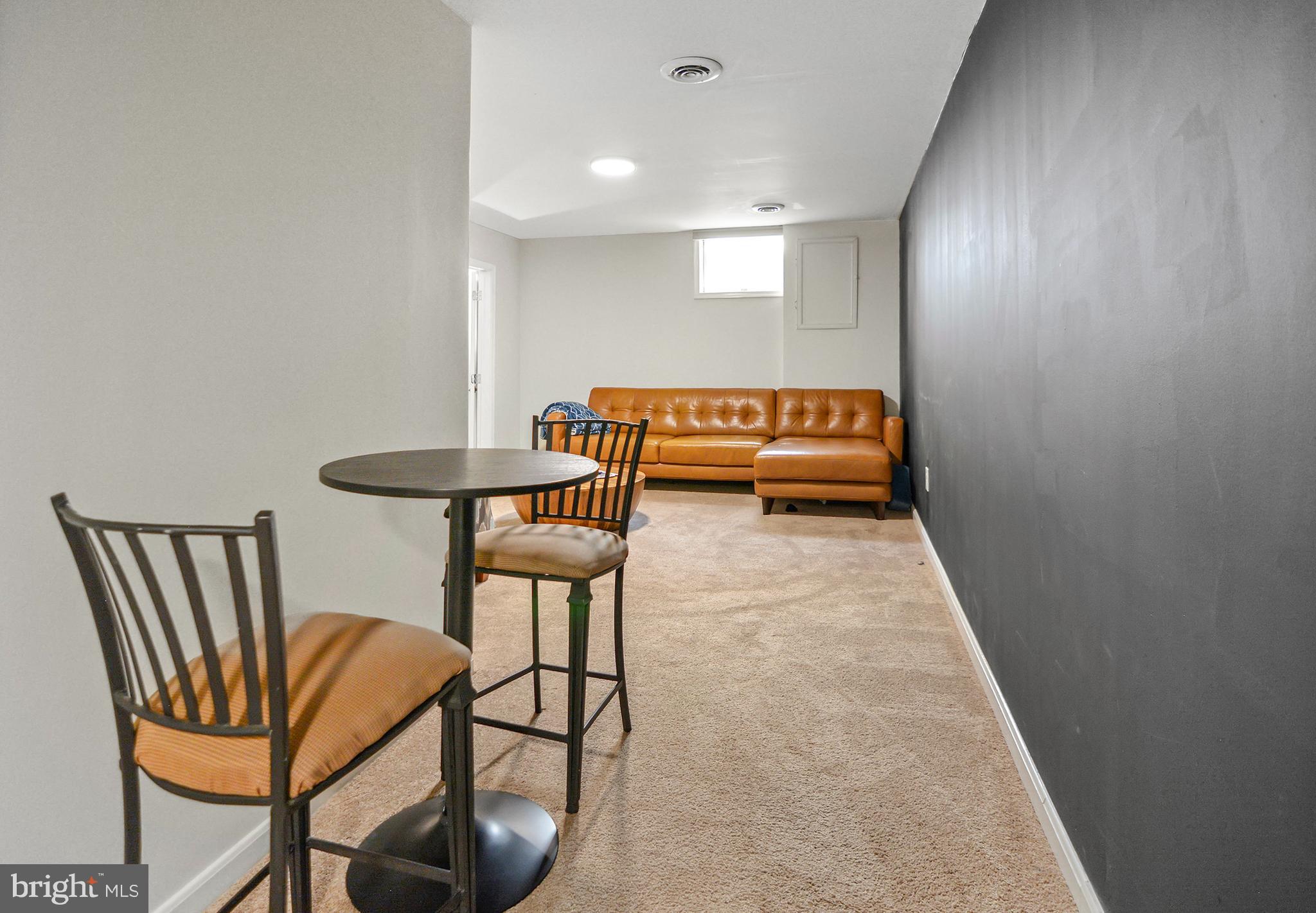 202 AUTUMN LEAF PLACE