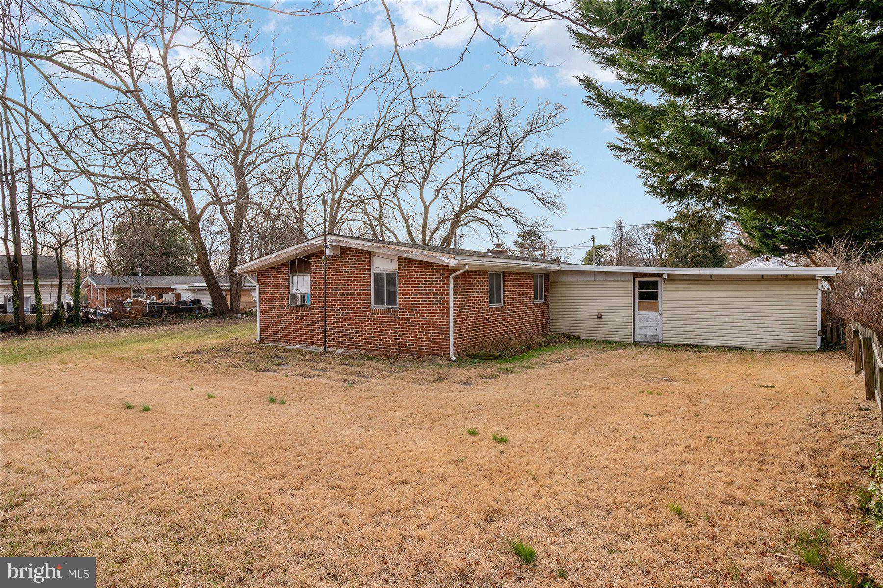 214 SAINT JAMES DRIVE