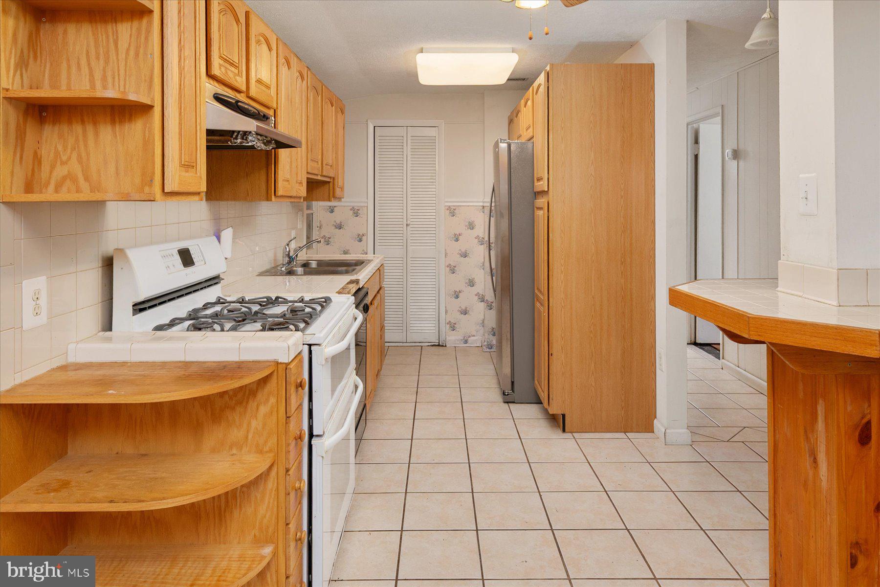 214 SAINT JAMES DRIVE