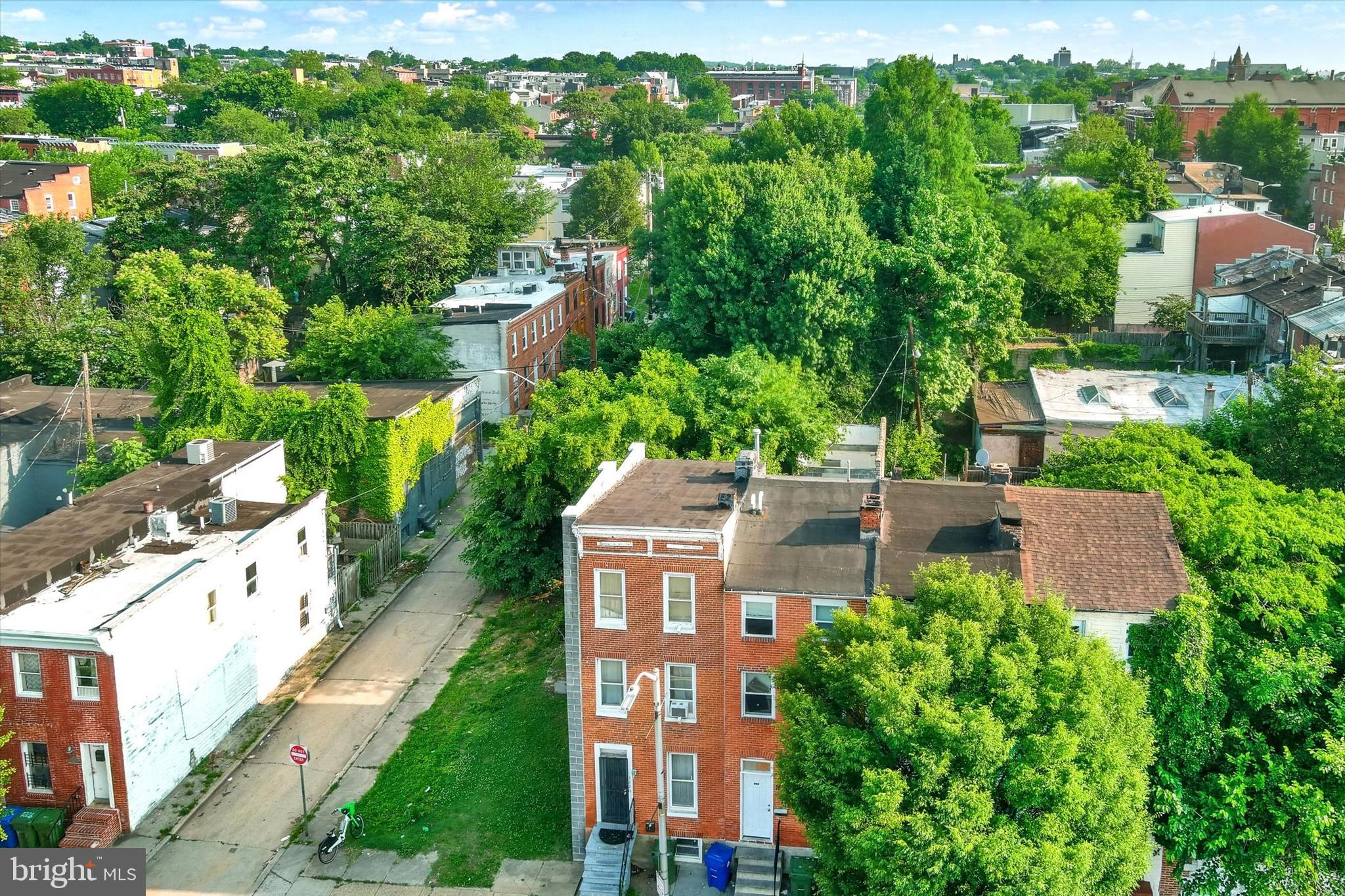 1220 W Pratt St