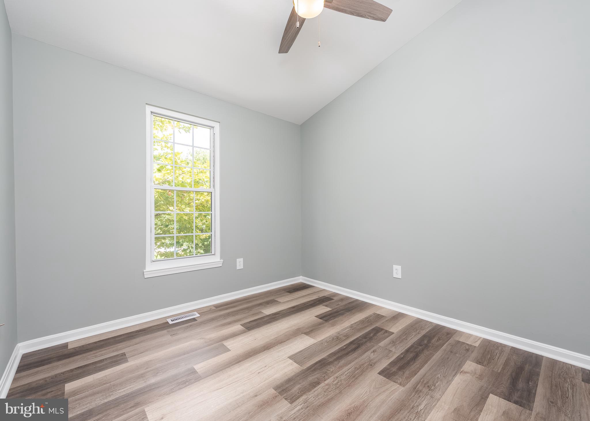 21 HIDDENCREEK COURT