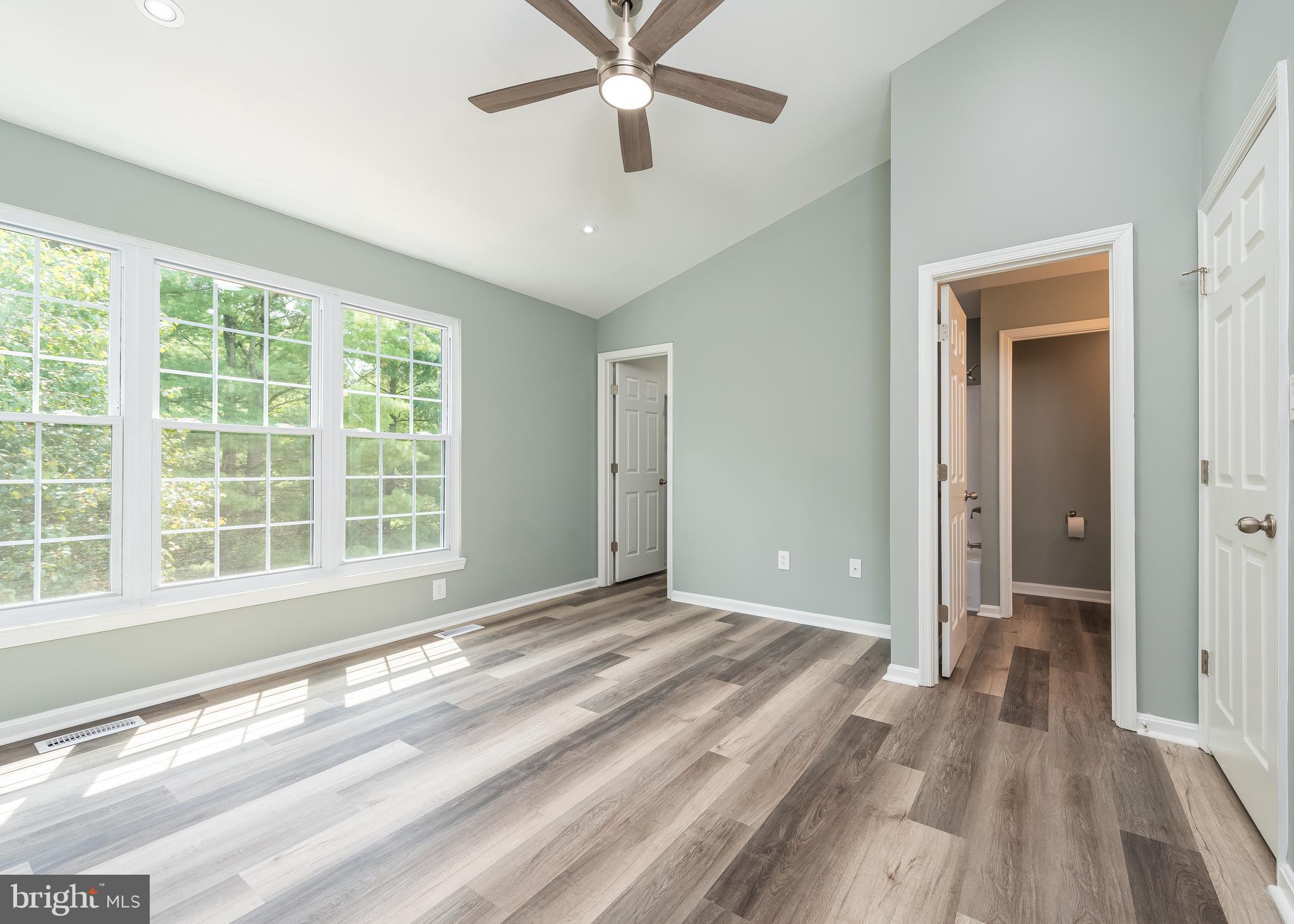 21 HIDDENCREEK COURT