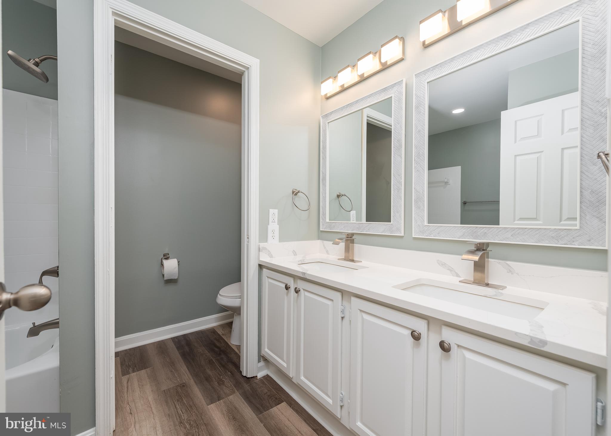 21 HIDDENCREEK COURT