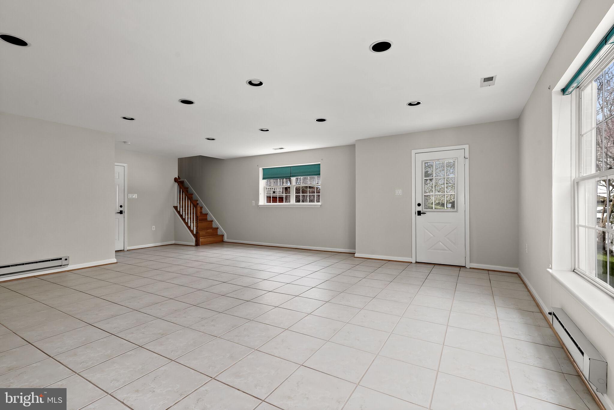 1 Johnsborough Ct #43