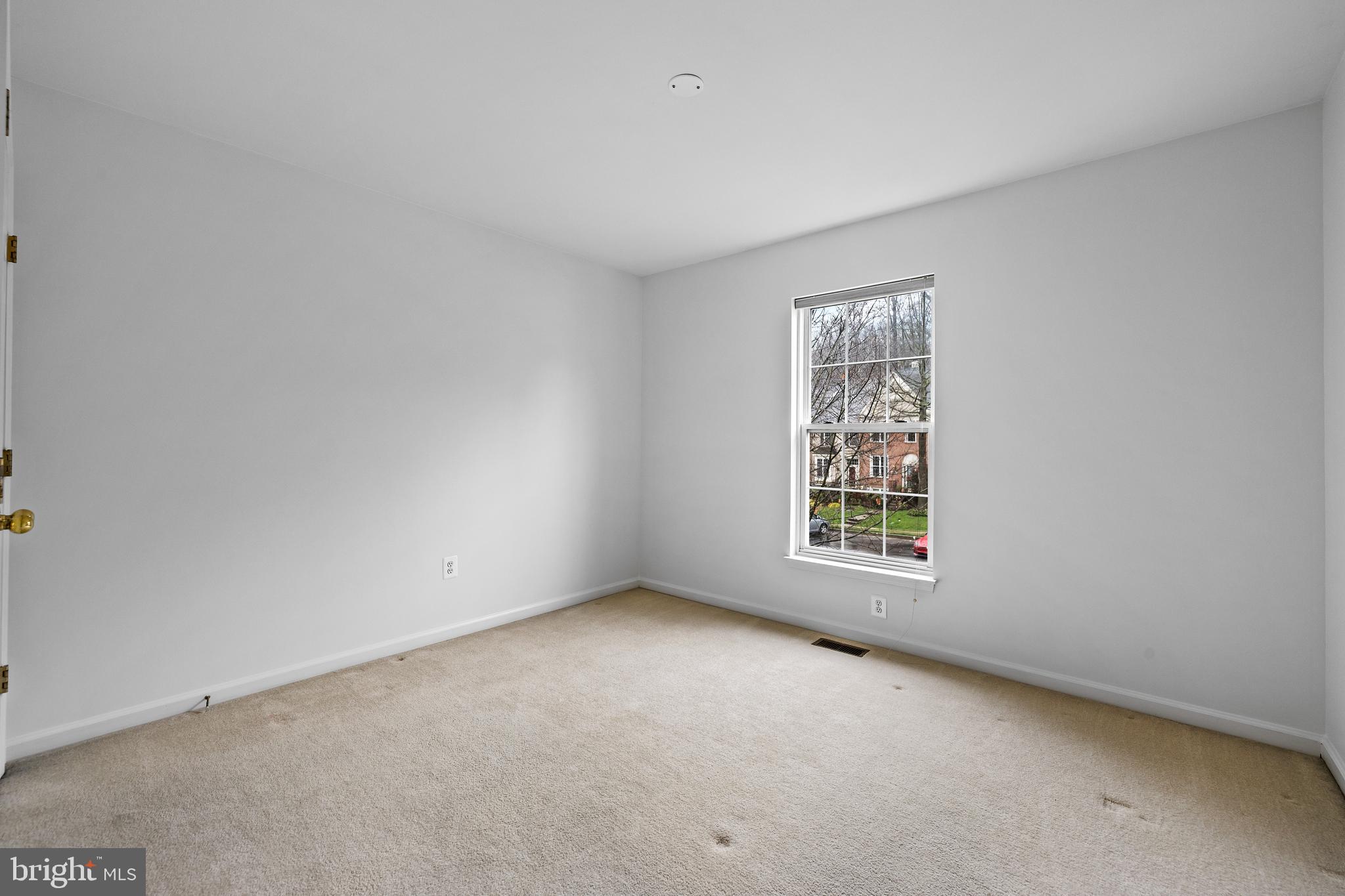 743 Leister Dr