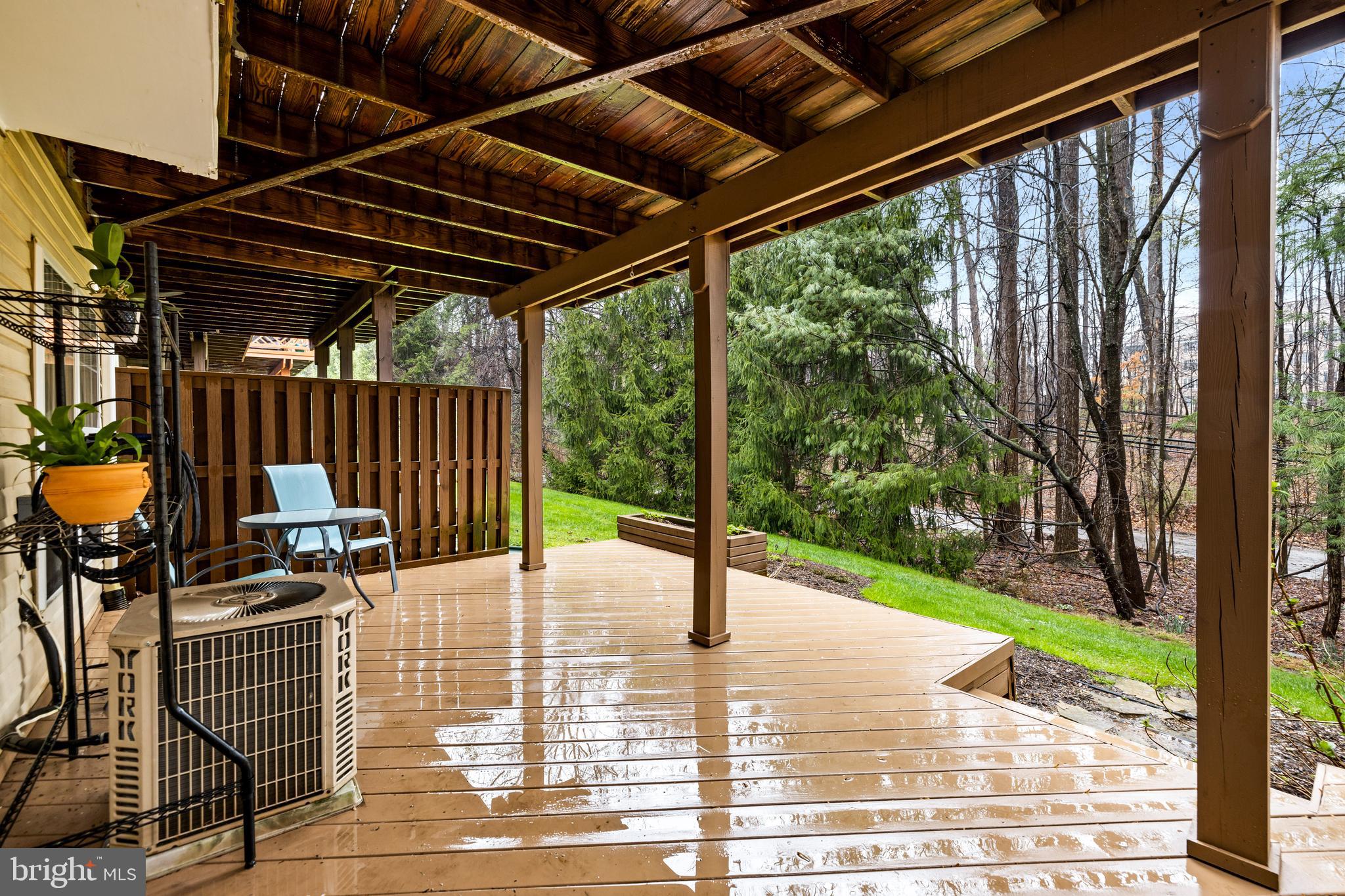 743 Leister Dr