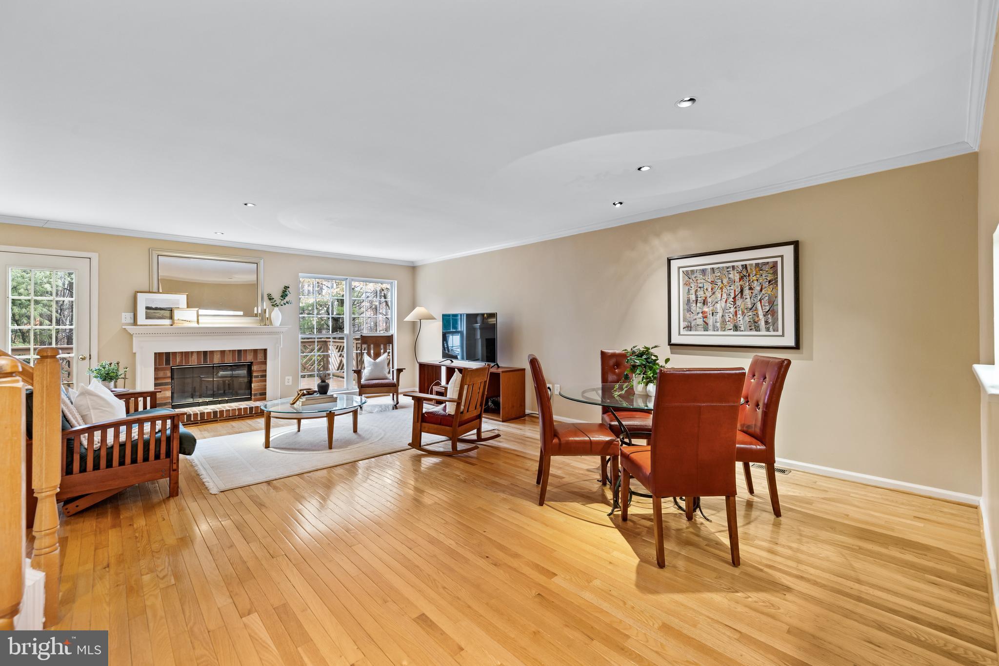 743 Leister Dr