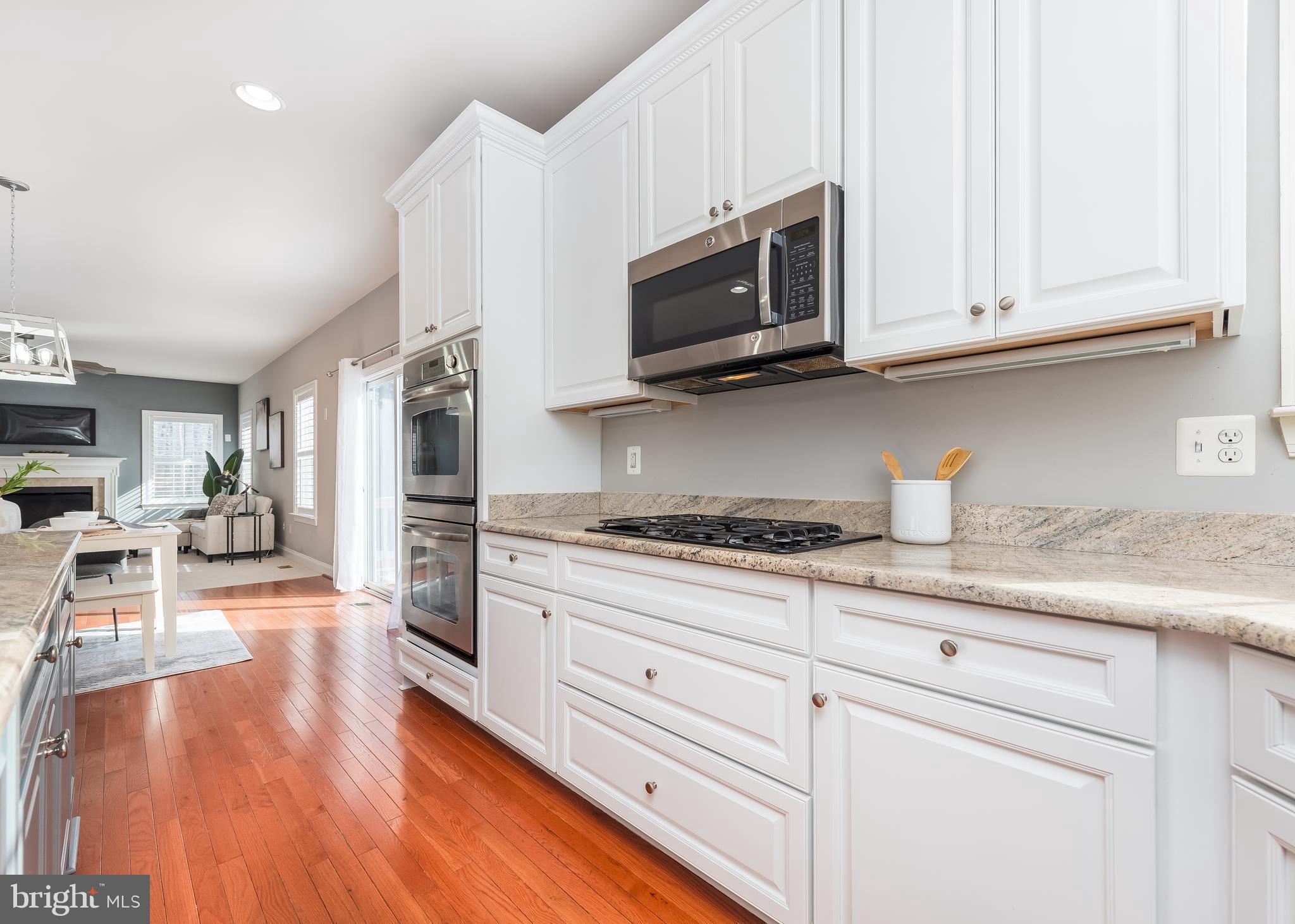 2813 Mossy Oak Lane
