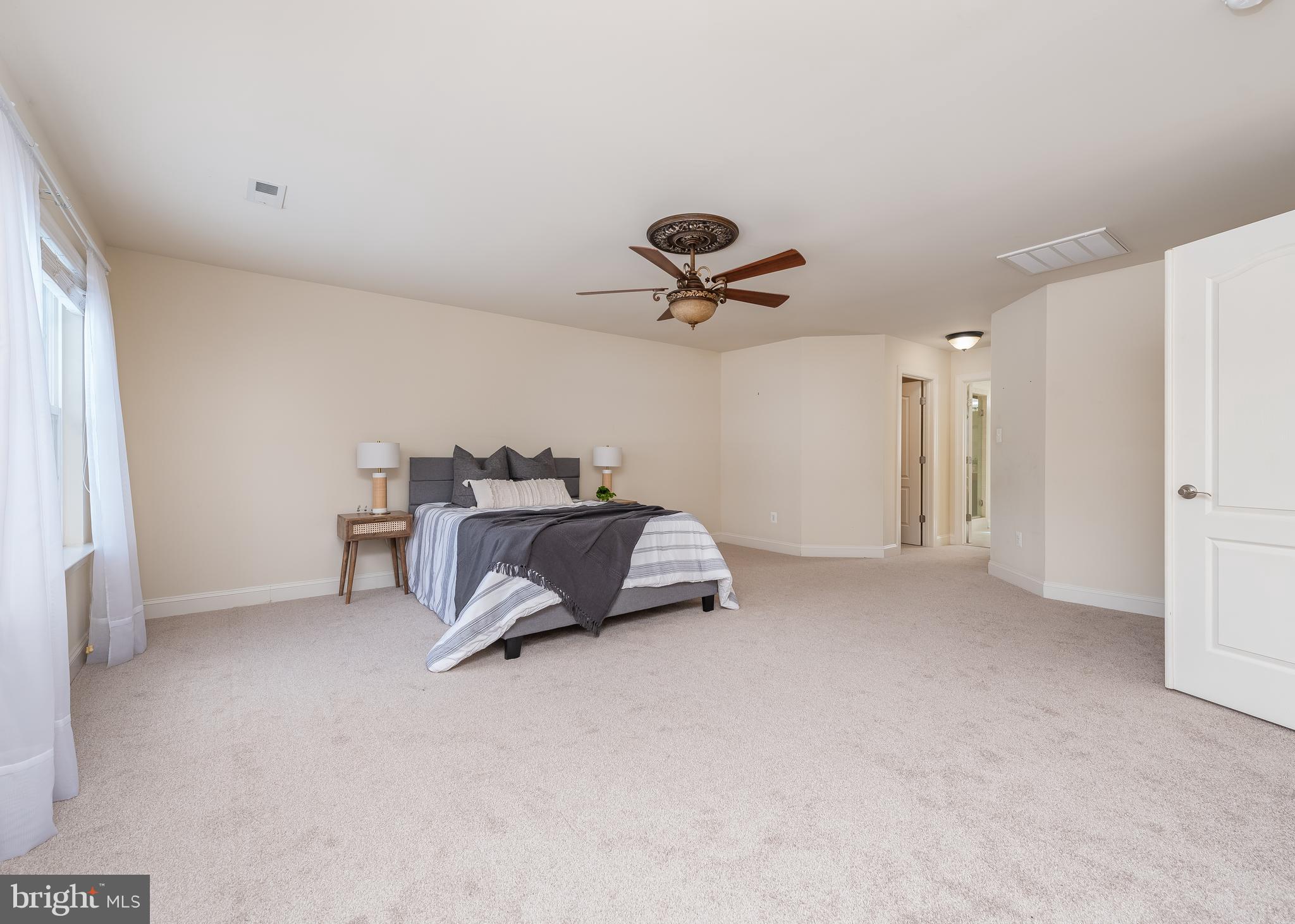 2813 Mossy Oak Lane