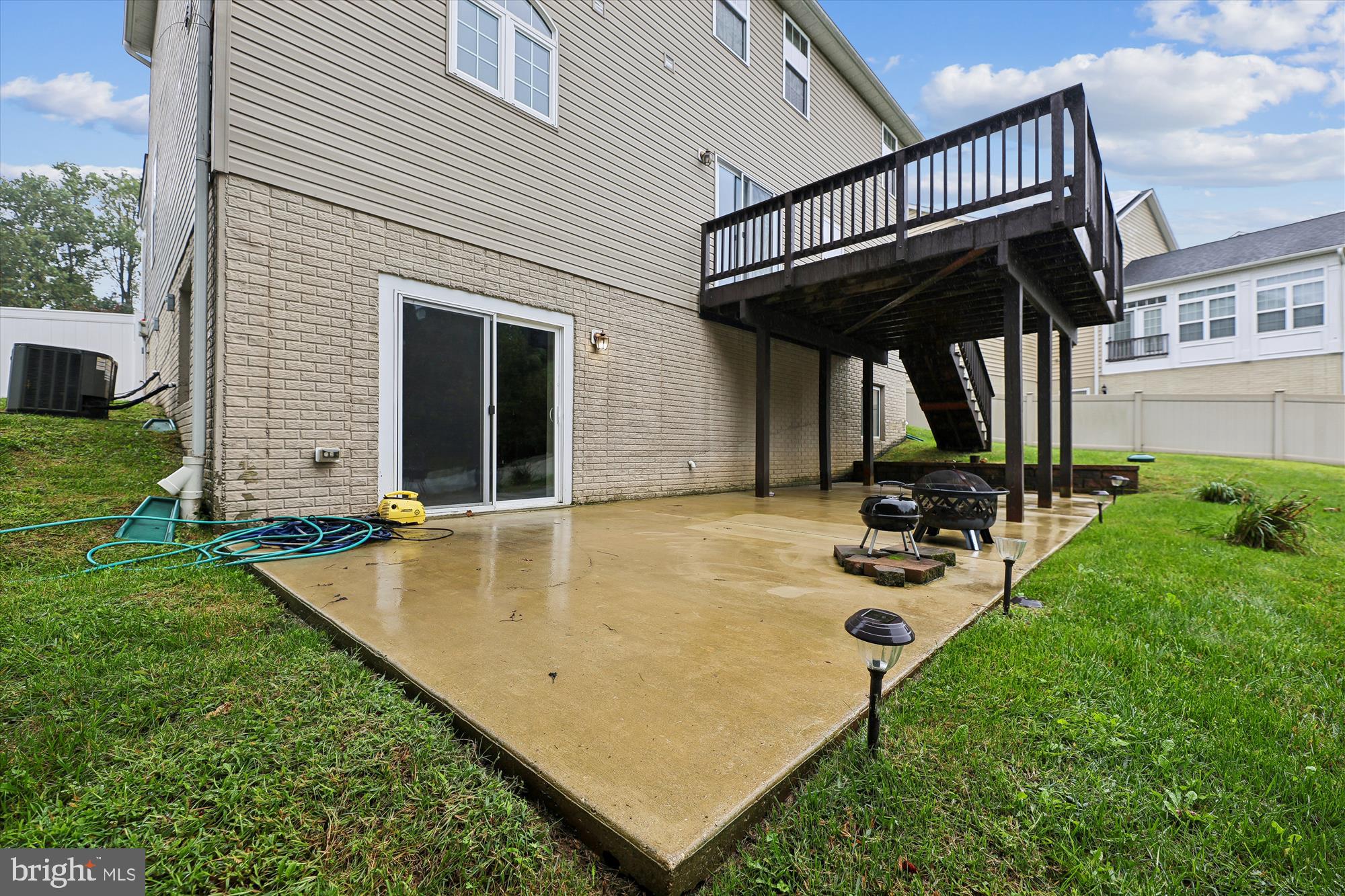 6912 DONAU COURT