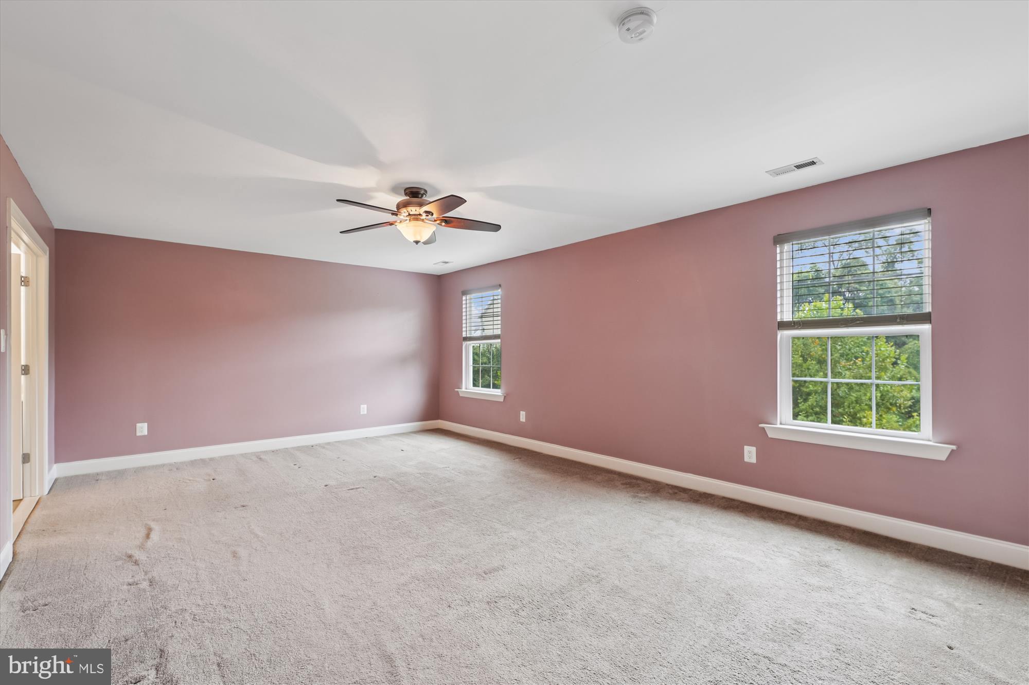 6912 DONAU COURT