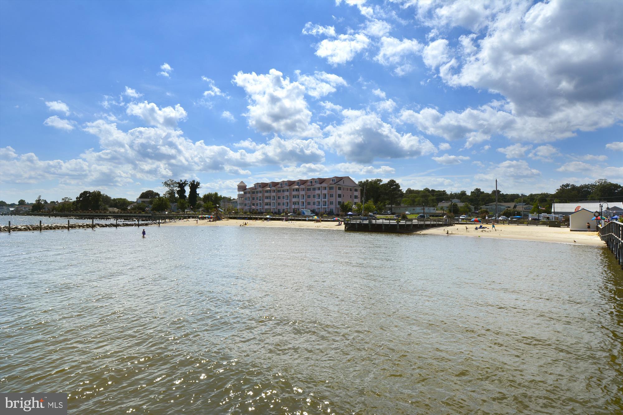 6912 DONAU COURT