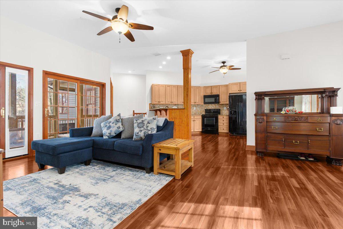 1801 Nicodemus ROAD