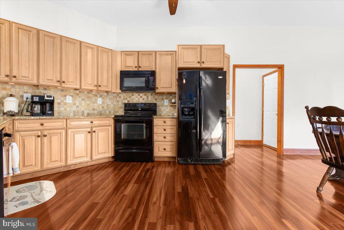 1801 Nicodemus ROAD