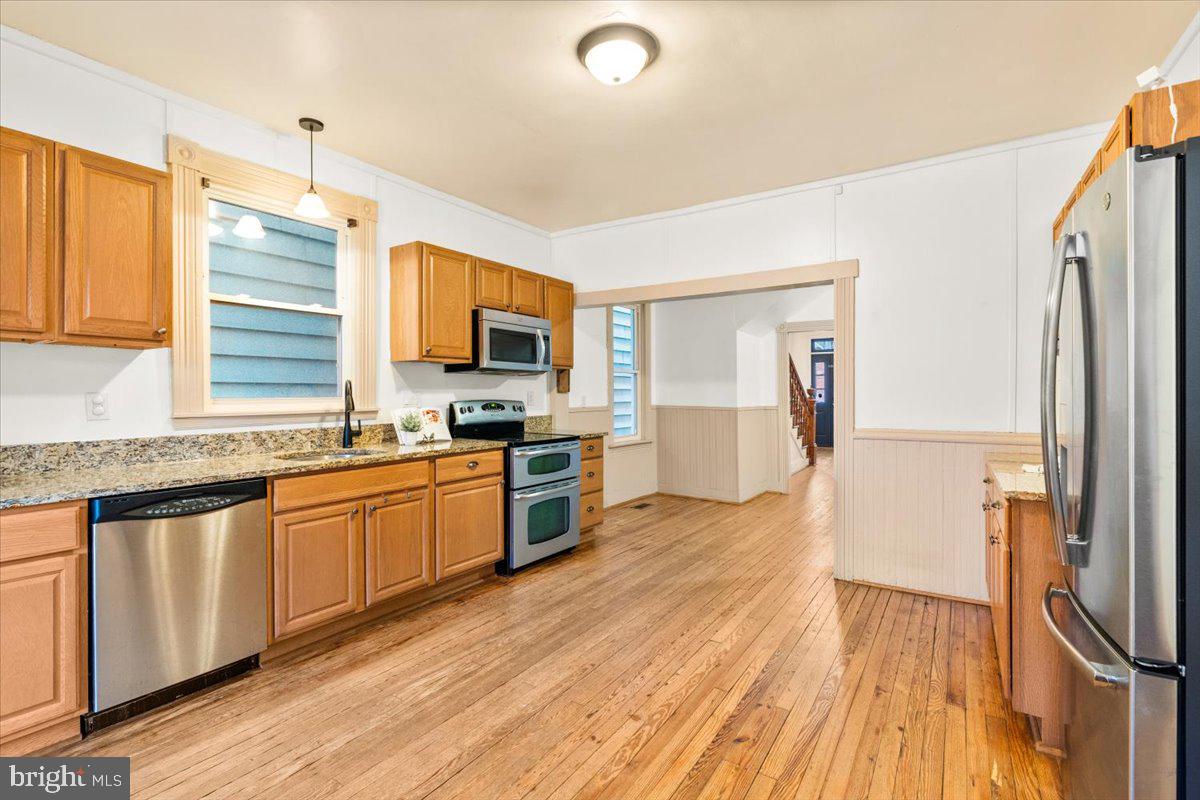 307 E Potomac St