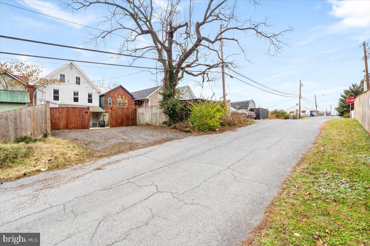 307 E Potomac St
