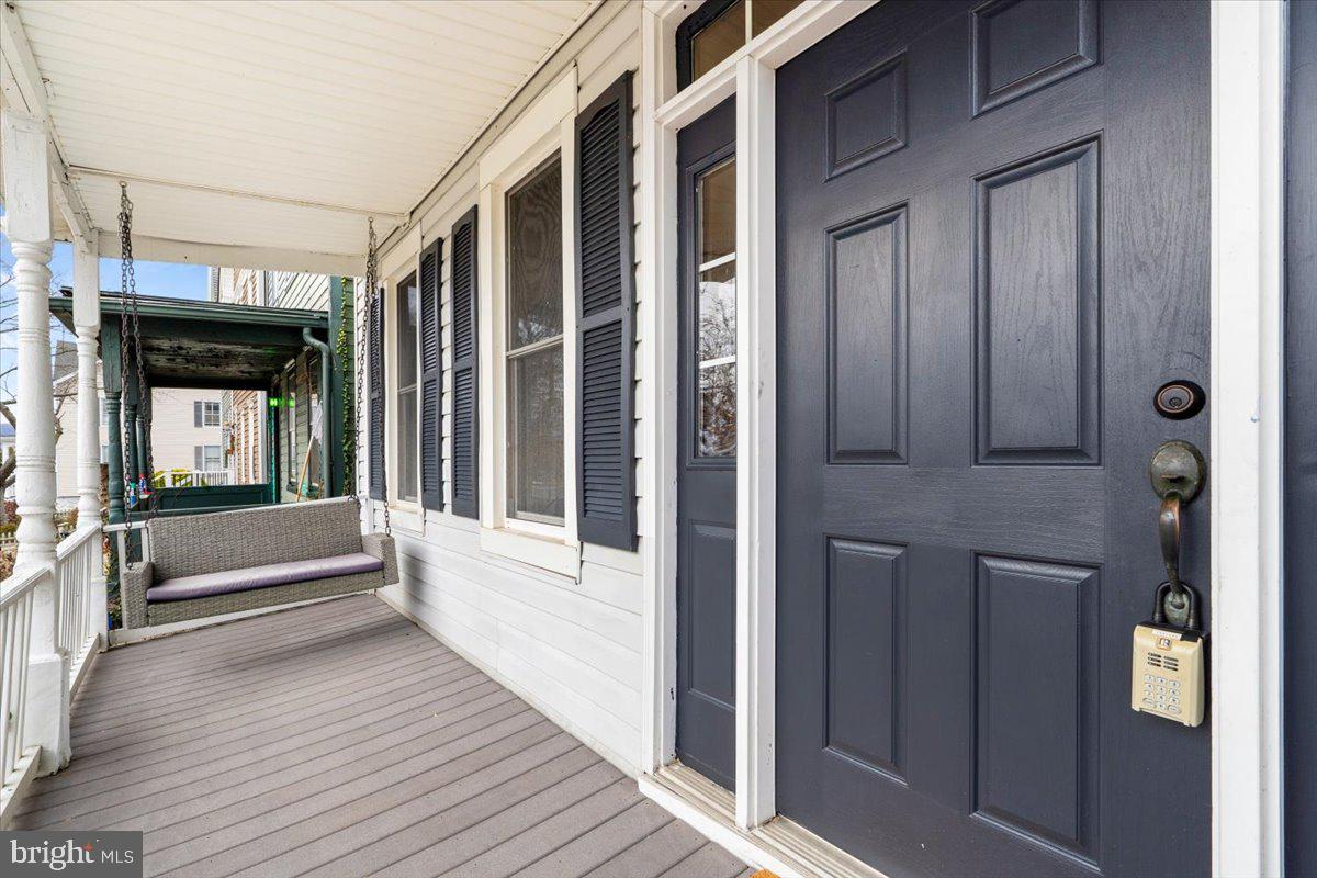 307 E Potomac St