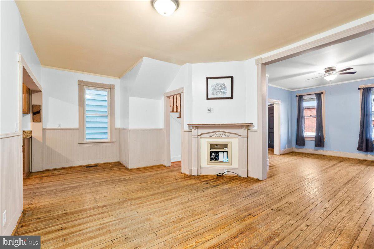 307 E Potomac St