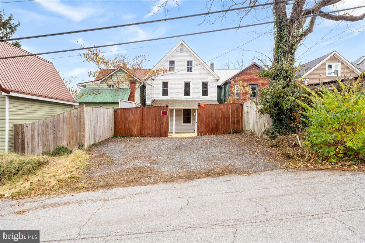 307 E Potomac St