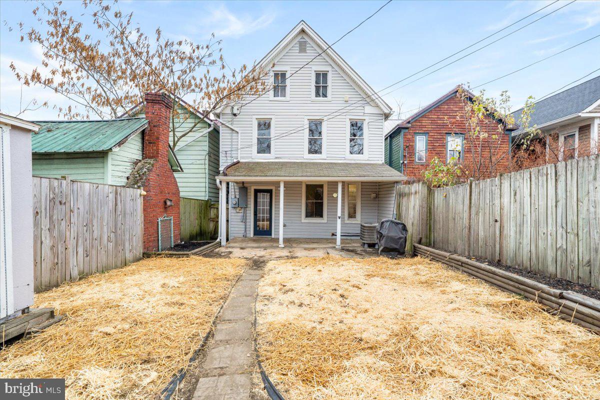 307 E Potomac St