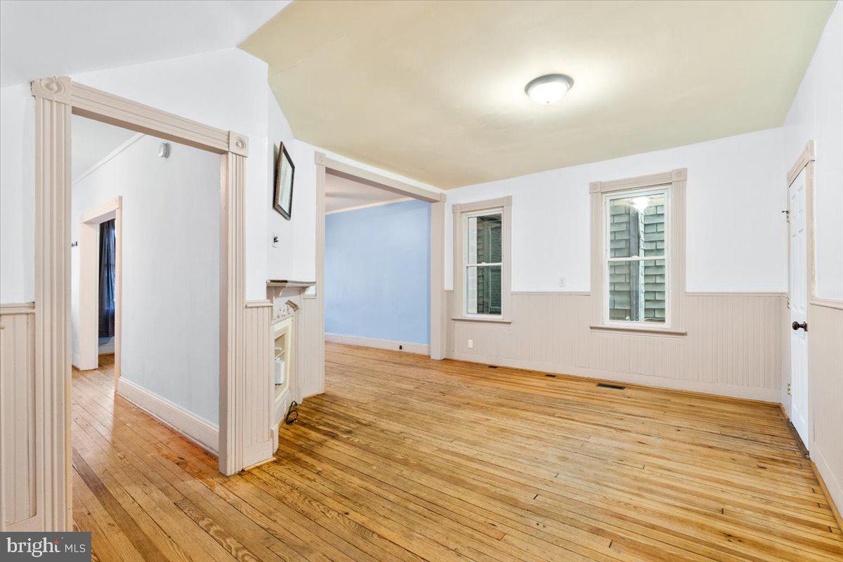 307 E Potomac St