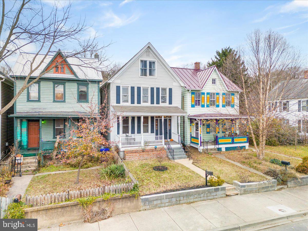 307 E Potomac St