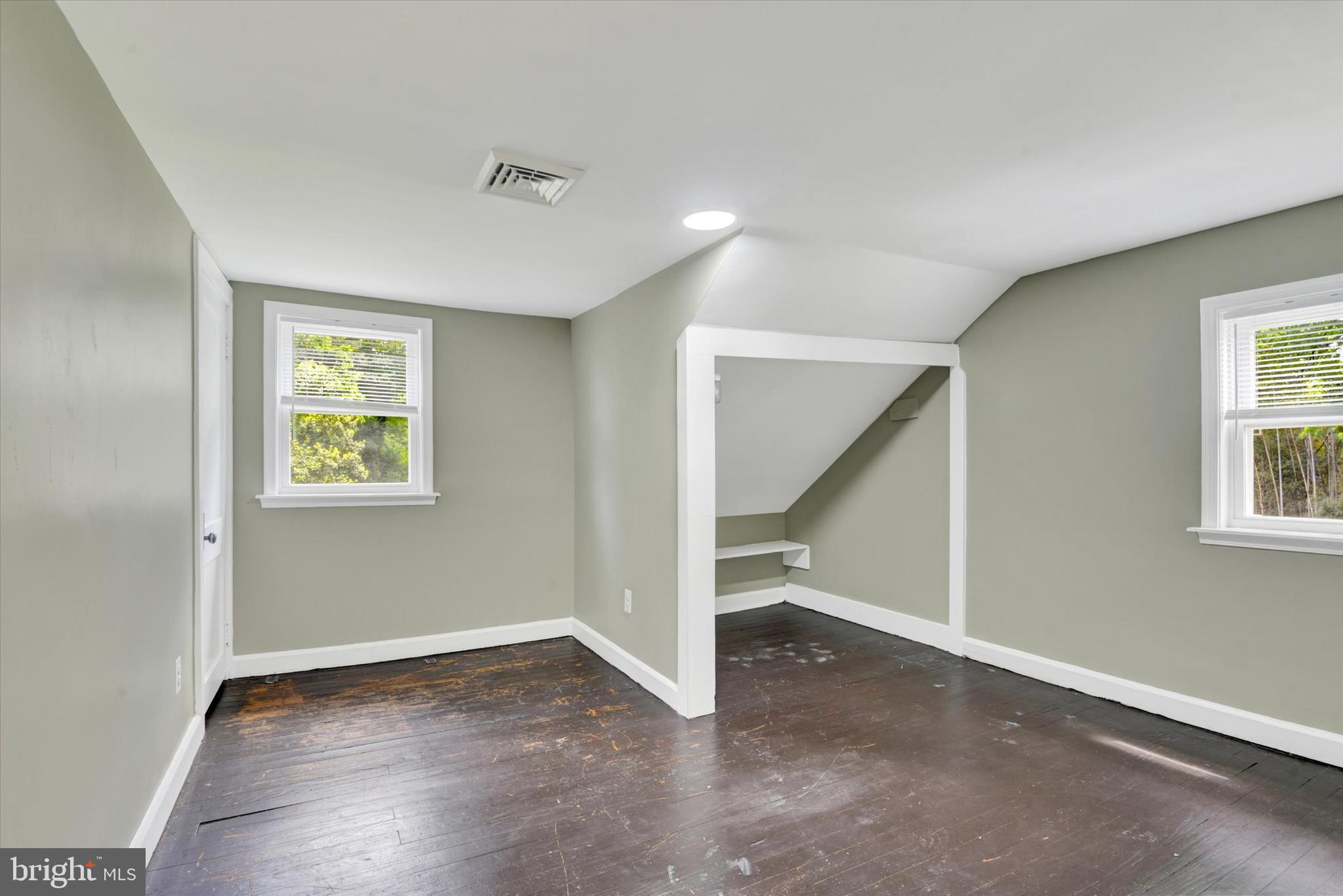3543 URBANA PIKE