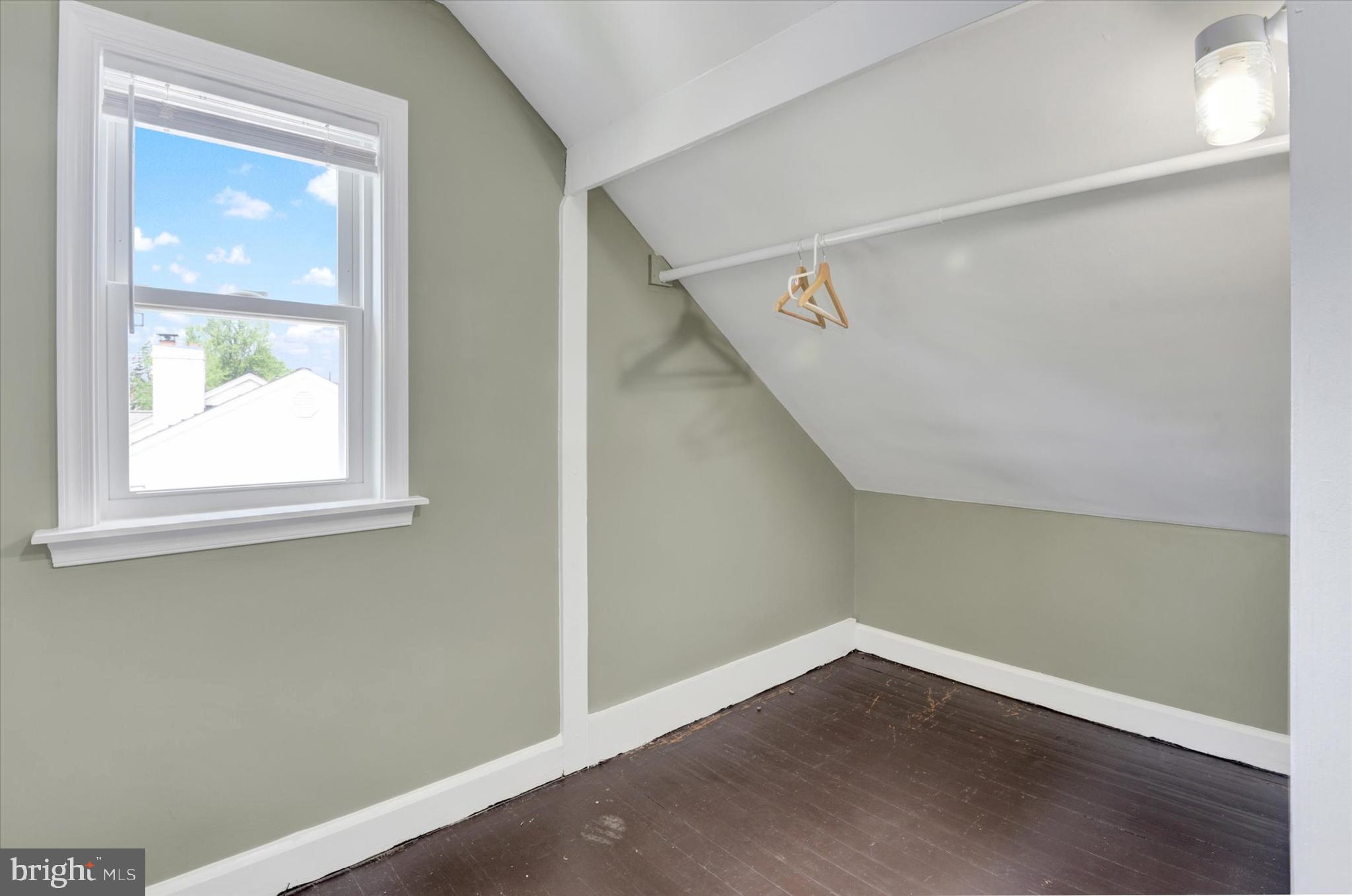 3543 URBANA PIKE