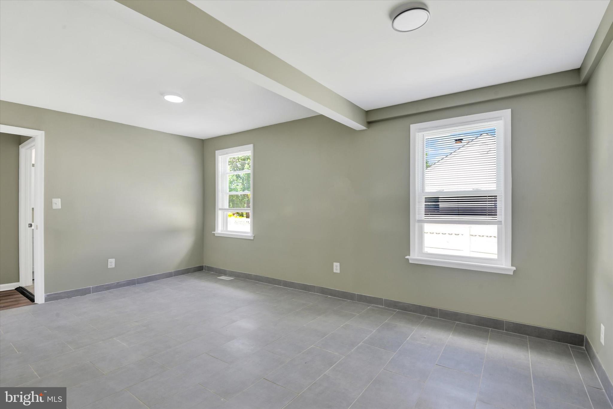 3543 URBANA PIKE