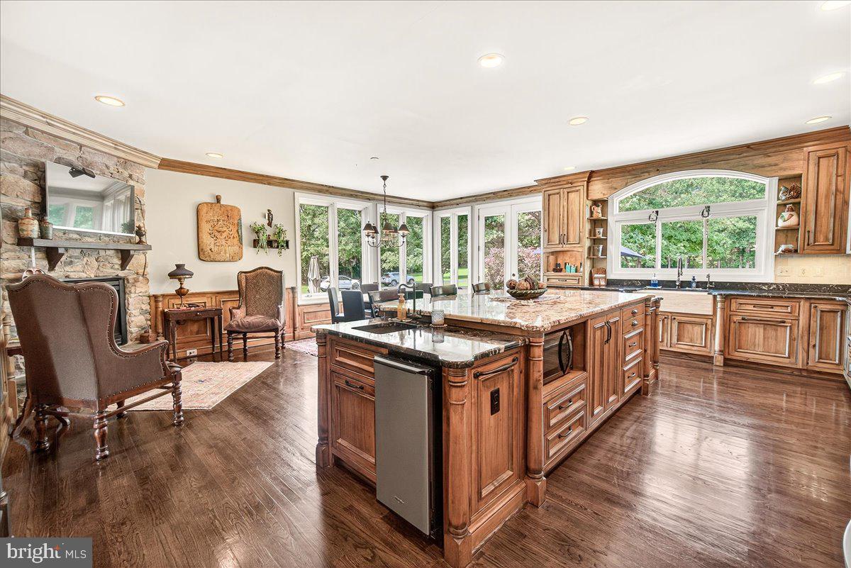 8418 PETERS ROAD