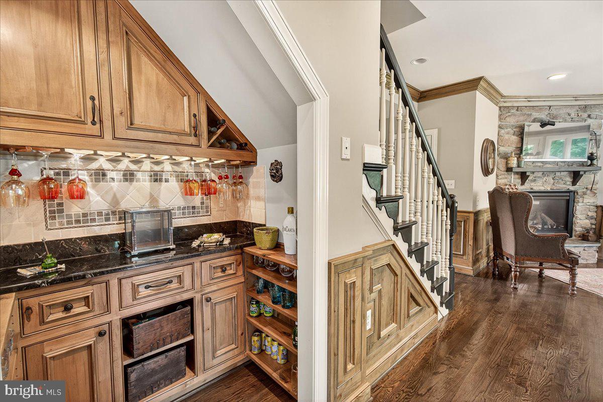 8418 PETERS ROAD