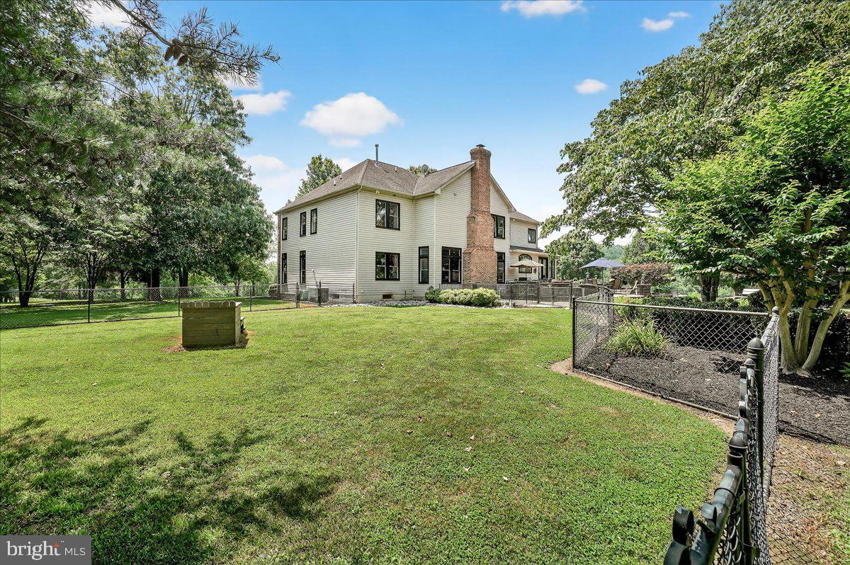 8418 PETERS ROAD