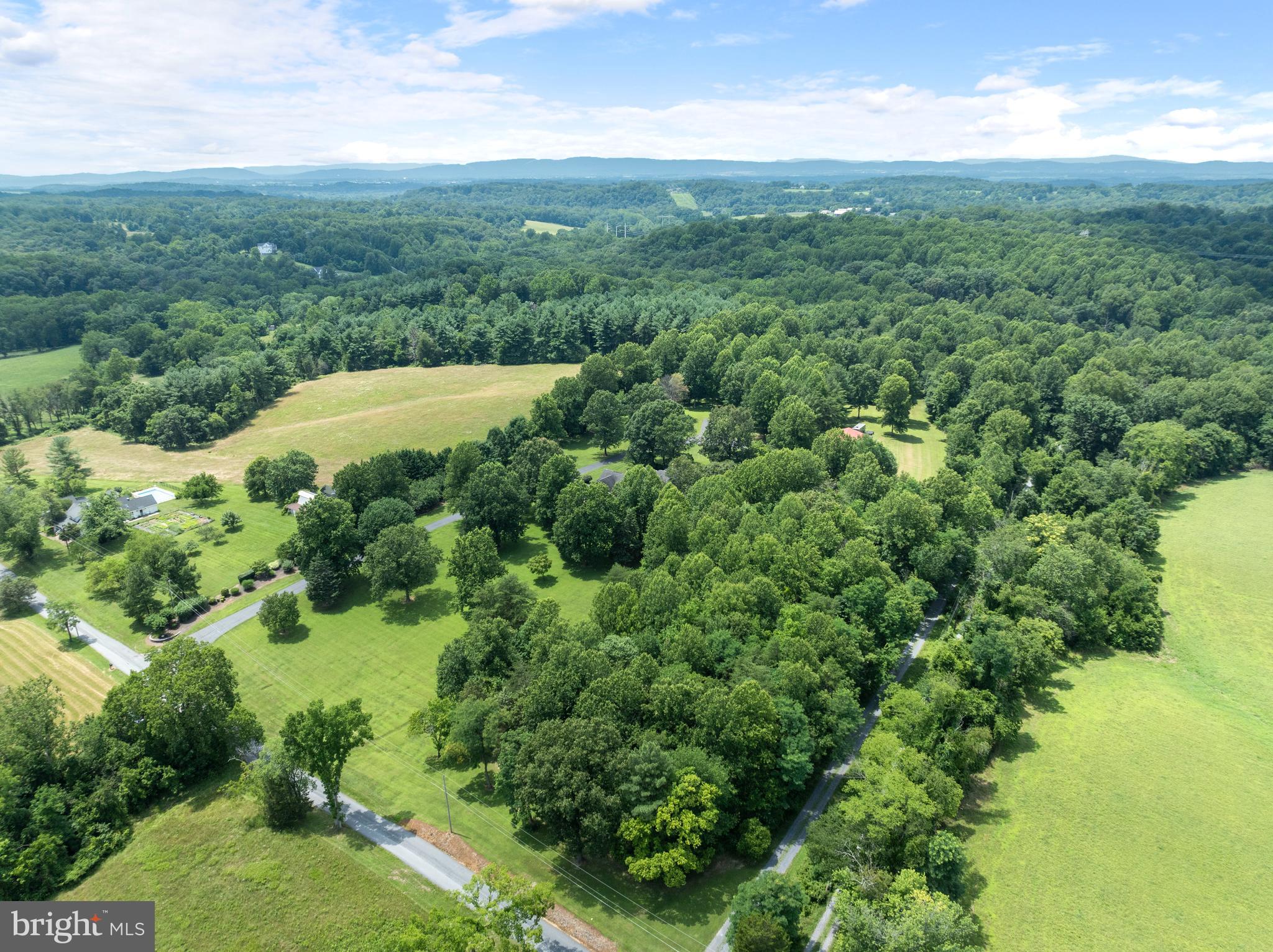 8418 PETERS ROAD