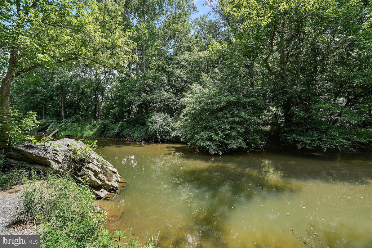 8418 PETERS ROAD