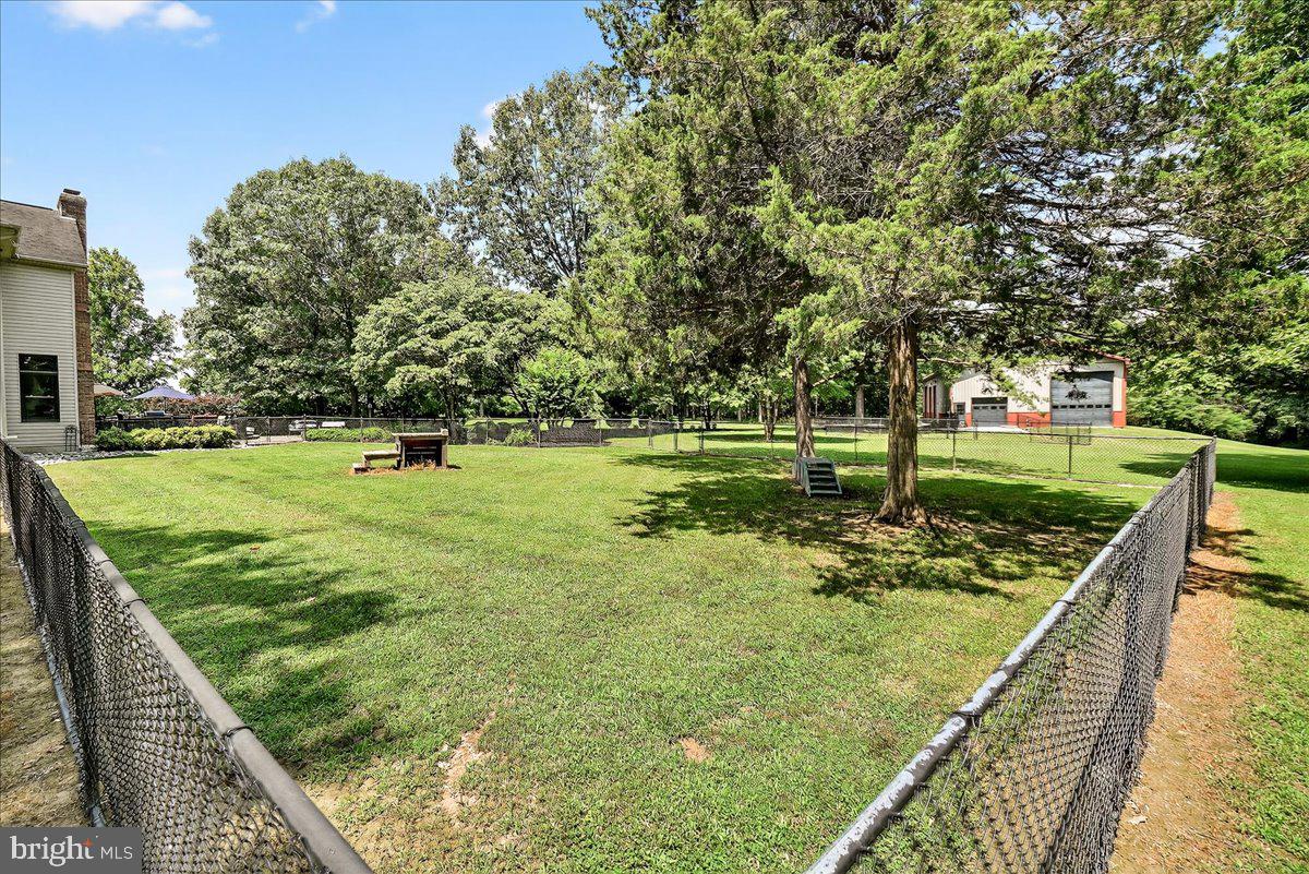8418 PETERS ROAD